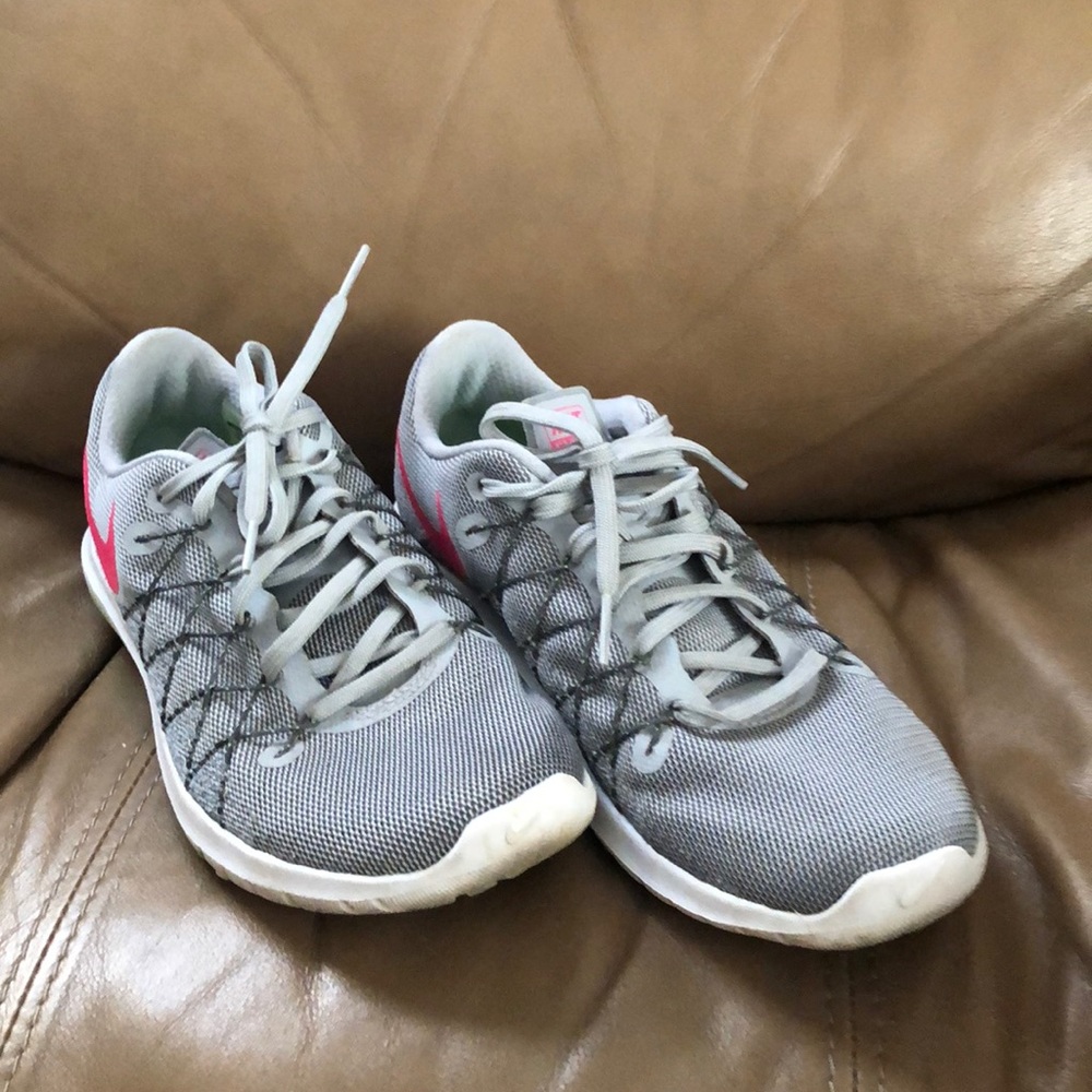 Women’s Nike Flex Fury 2 sneakers